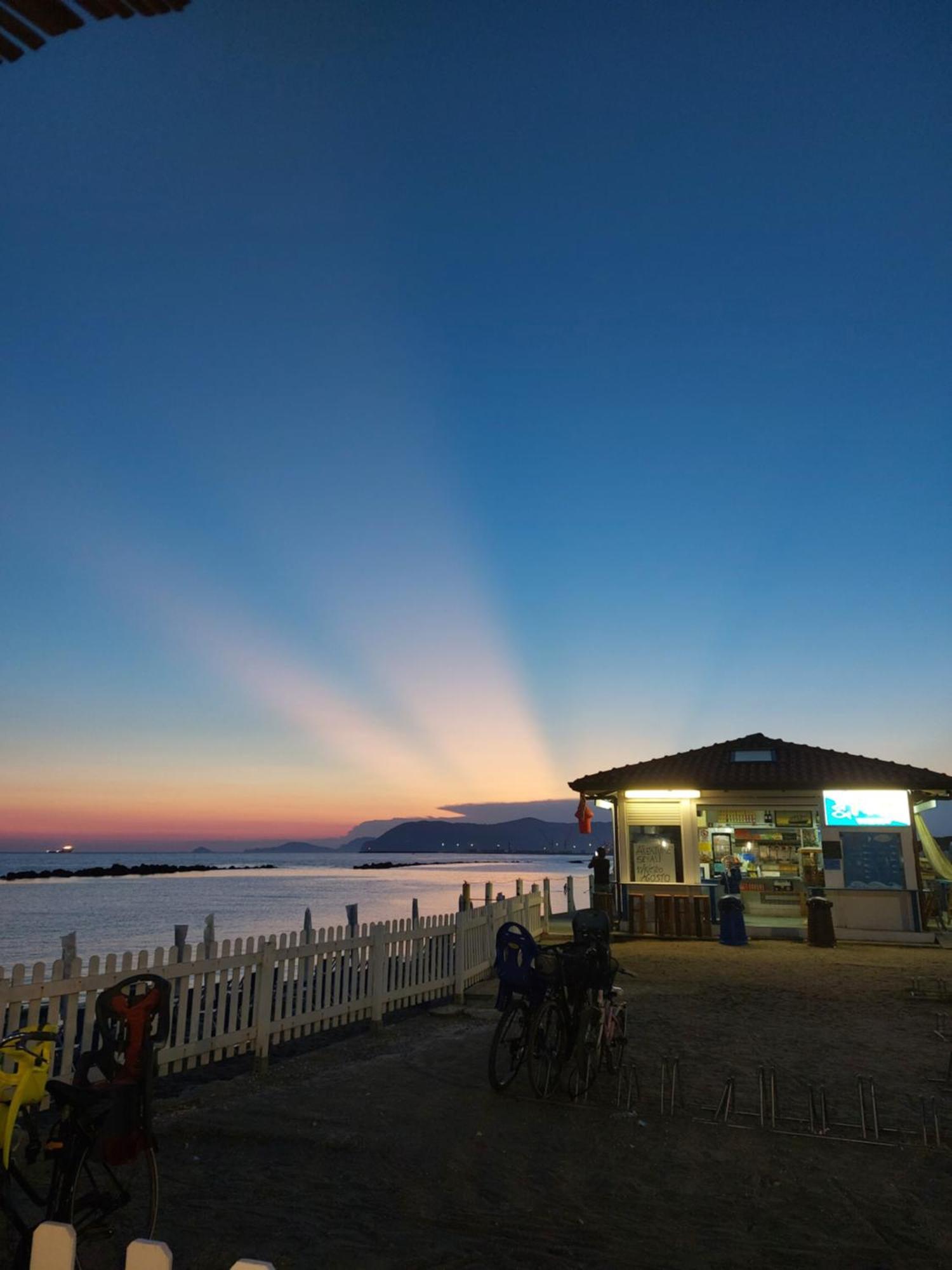 Appartamento Al Mare Di Liguria E Toscana Marina di Massa Ngoại thất bức ảnh